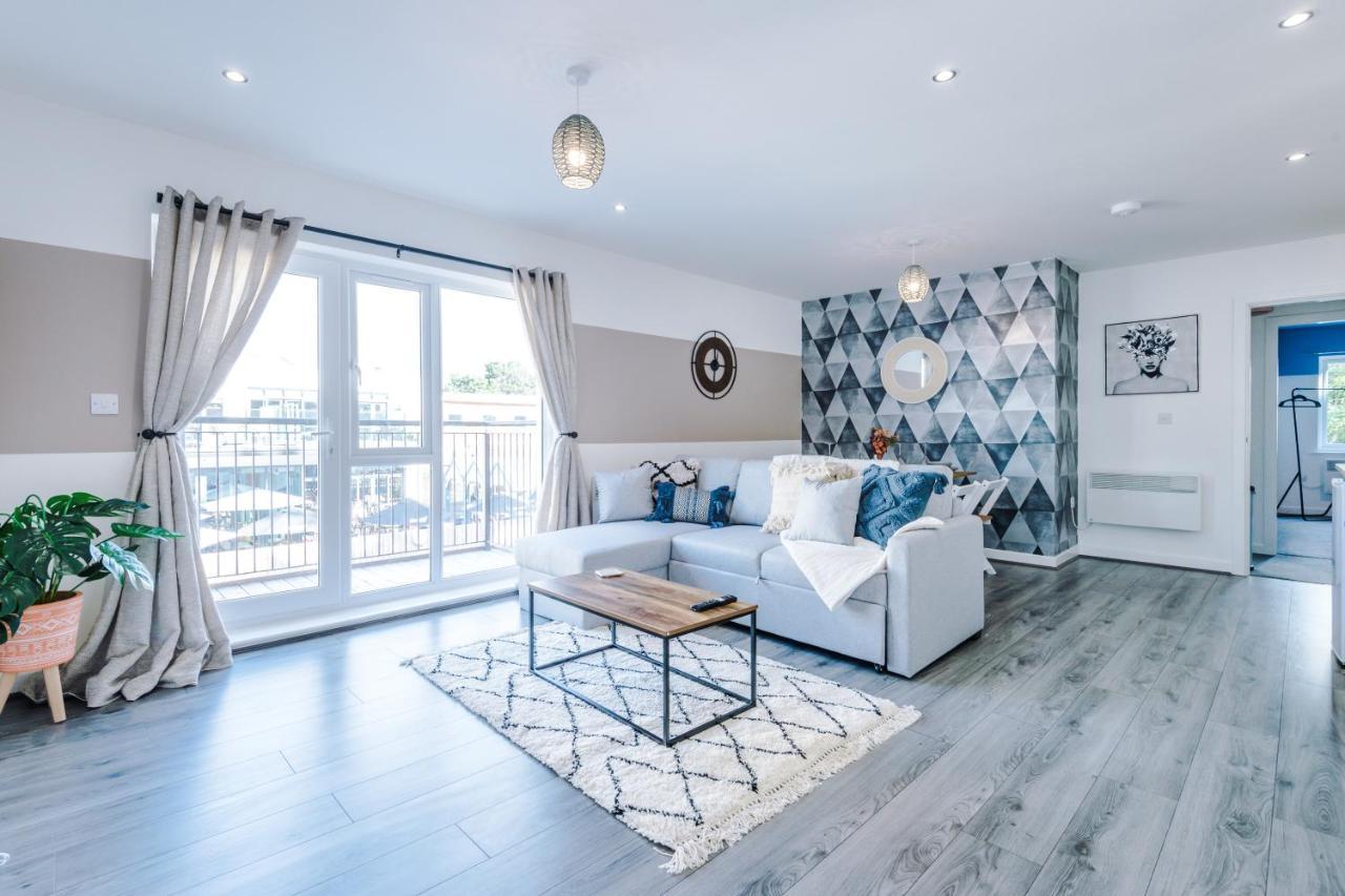 Stunning 2 Bed Apt By Greenstay Serviced Accommodation - Located In Formby Village - Perfect For Short & Long Stays - Couples, Friends & Families & Business Travellers All Welcome - Dog Friendly - 7 Extérieur photo