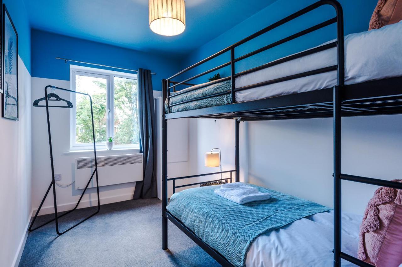 Stunning 2 Bed Apt By Greenstay Serviced Accommodation - Located In Formby Village - Perfect For Short & Long Stays - Couples, Friends & Families & Business Travellers All Welcome - Dog Friendly - 7 Extérieur photo